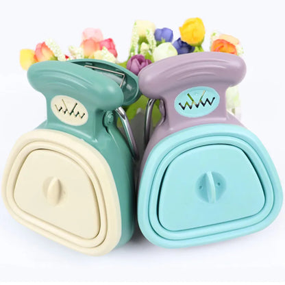 Foldable Dog Waste Management Tool with Biodegradable Bag Roll for Convenient Cleanup